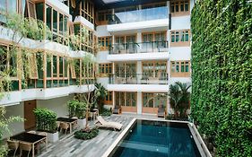 โรงแรมมูนดราก้อน เชียงใหม่